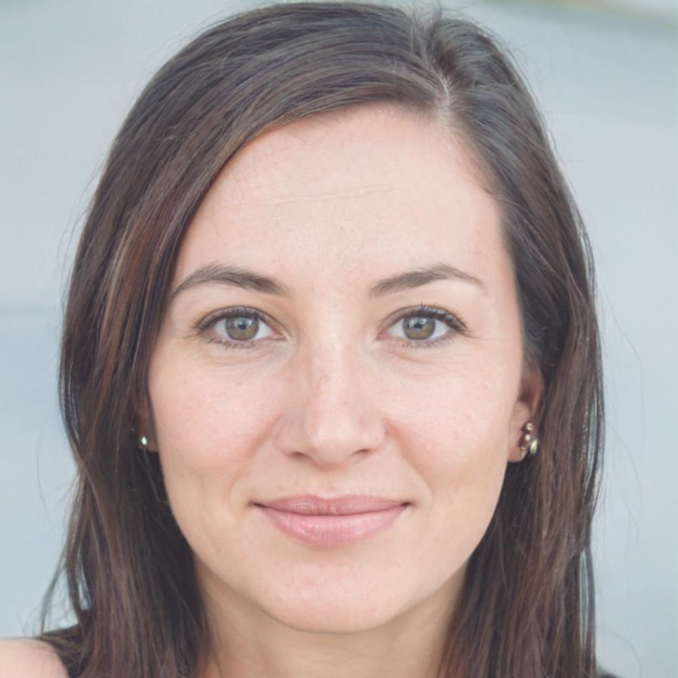 Philippa Caldwell, Head of Client Services at loynaperqix